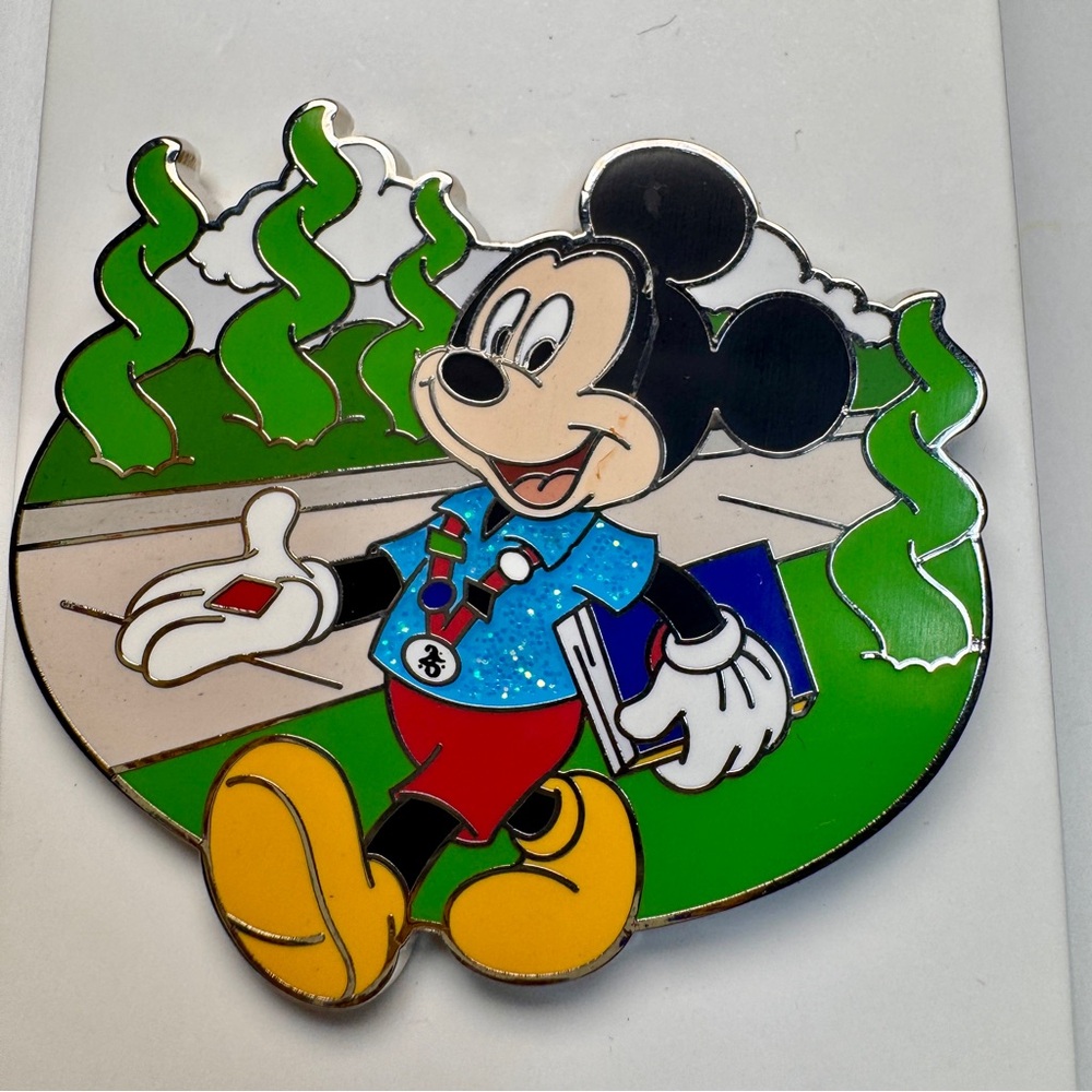 NWT Disney Parks Mickey Mouse Pin Trading 25th Anniversary.